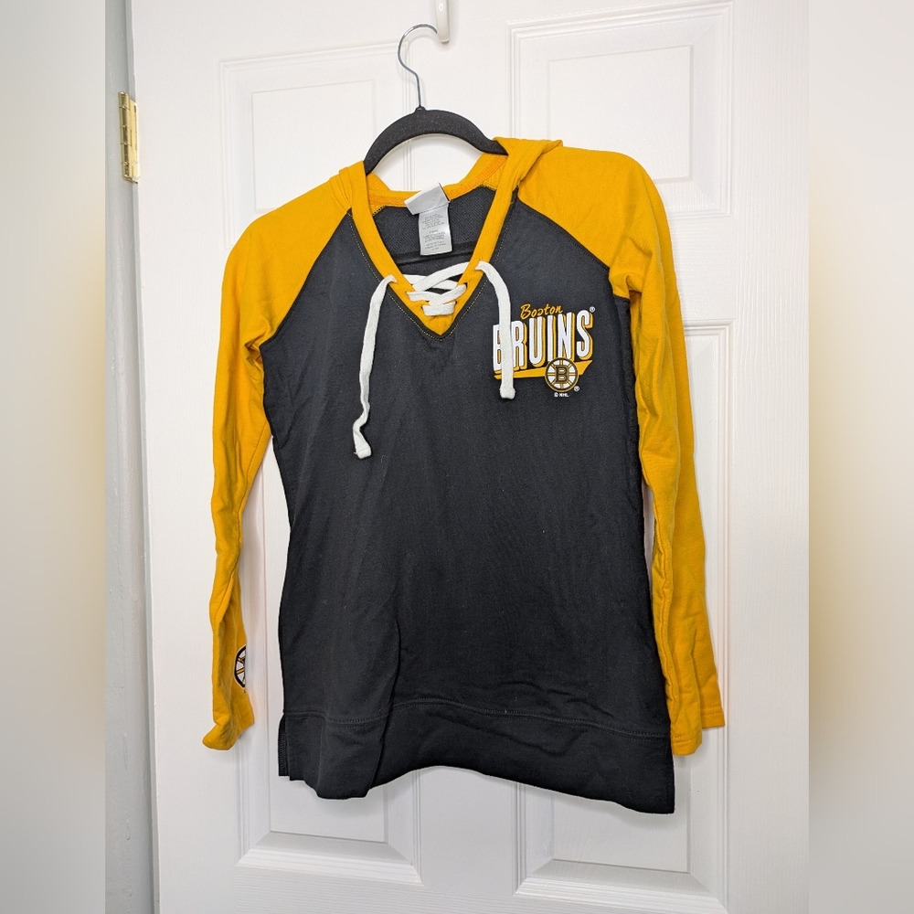 Boston Bruins Black and Yellow Hoodie Shirt NHL Lace Up Size Small
